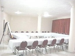 Golden Beach Hotel