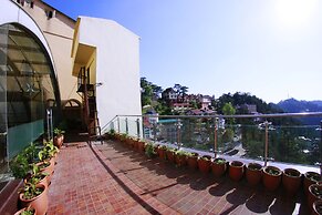 Hotel Surya