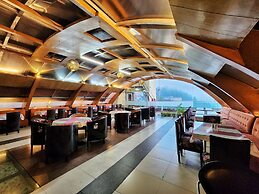 Hotel Surya