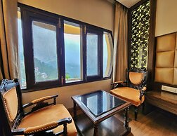 Hotel Surya
