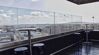Reef Hotel