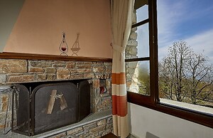 Atrapos Hotel