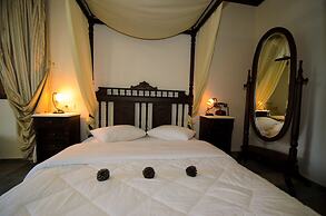 Atrapos Hotel
