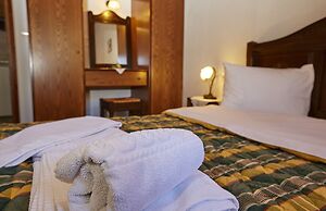Atrapos Hotel