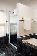 Adley House Guesthouse