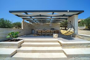 Villas Lefkothea