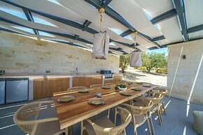 Villas Lefkothea