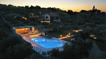 Villas Lefkothea