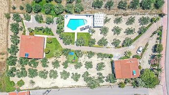Villas Lefkothea