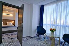 HOTEL SIR ROYAL