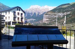 Edelweiss Hotel