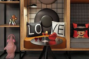Moxy Zurich