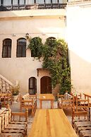 Aslan Guest House