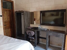 Aslan Guest House