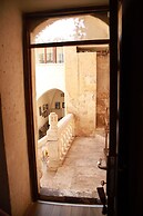 Aslan Guest House