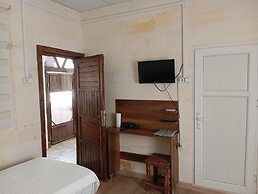 Aslan Guest House