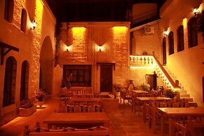 Aslan Guest House