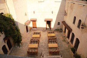 Aslan Guest House