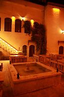 Aslan Guest House