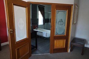314 on Clark Guest House