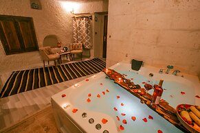 Mia Cappadocia Cave Hotel