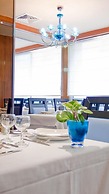 Helgon Hotel – Lourdes Pyrenees