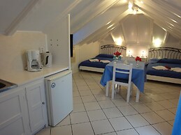 Botsis Guest House