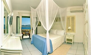 Clara Hotel