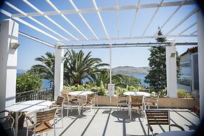 Clara Hotel
