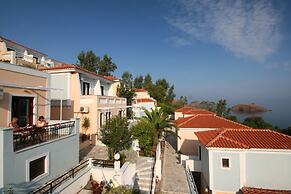 Clara Hotel