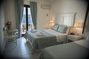 Clara Hotel
