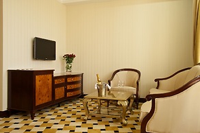 Royal Tulip Almaty