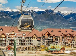 Glacier Mountaineer Lodge