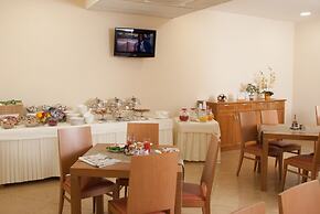 City Hotel