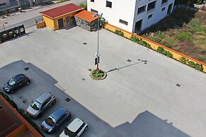 City Hotel