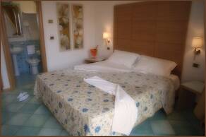 City Hotel
