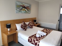 The Coachman Motel & Units
