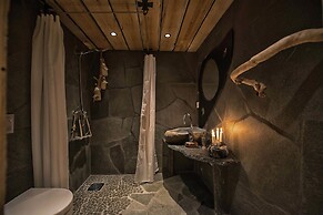 Engholm Husky Design Lodge