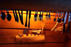 Engholm Husky Design Lodge