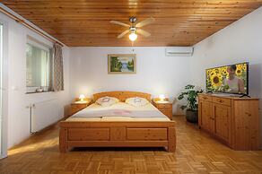 Rooms & Apartments Pr Matjon