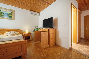 Rooms & Apartments Pr Matjon