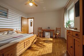 Rooms & Apartments Pr Matjon