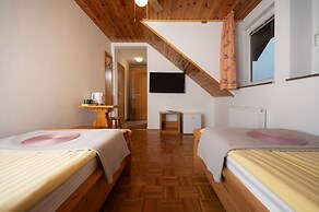 Rooms & Apartments Pr Matjon