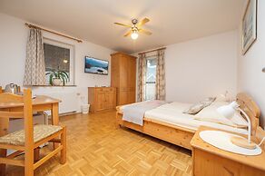 Rooms & Apartments Pr Matjon