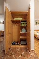 Rooms & Apartments Pr Matjon