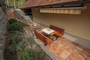 Rooms & Apartments Pr Matjon
