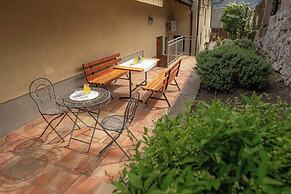 Rooms & Apartments Pr Matjon