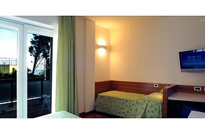 Hotel Le Roi