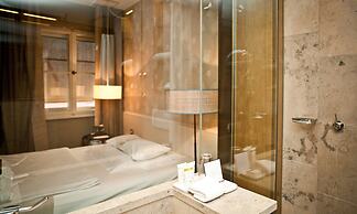 Cortiina Hotel