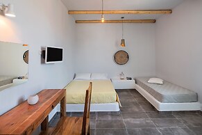 Nissia Beach Apartments and Suites